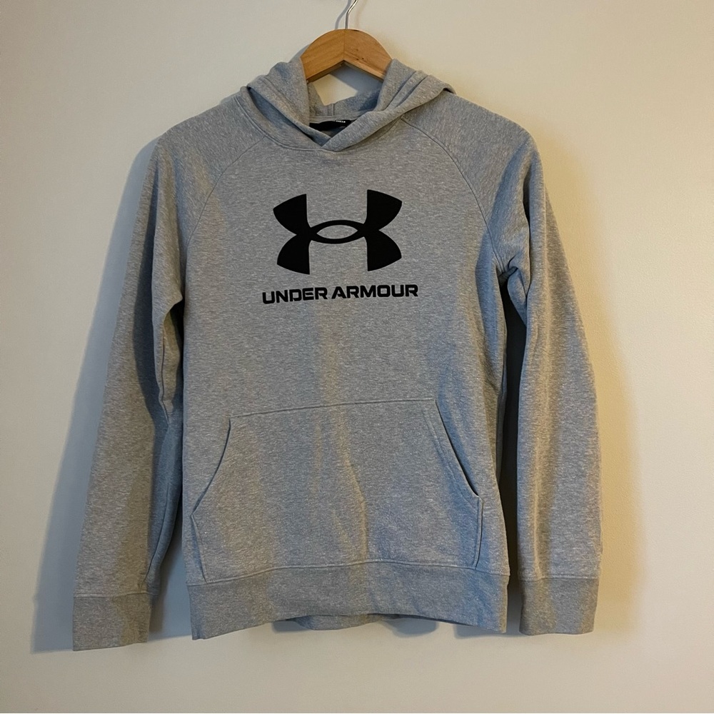 Youth UNDER ARMOUR gray sweatshirt. Size YXL.